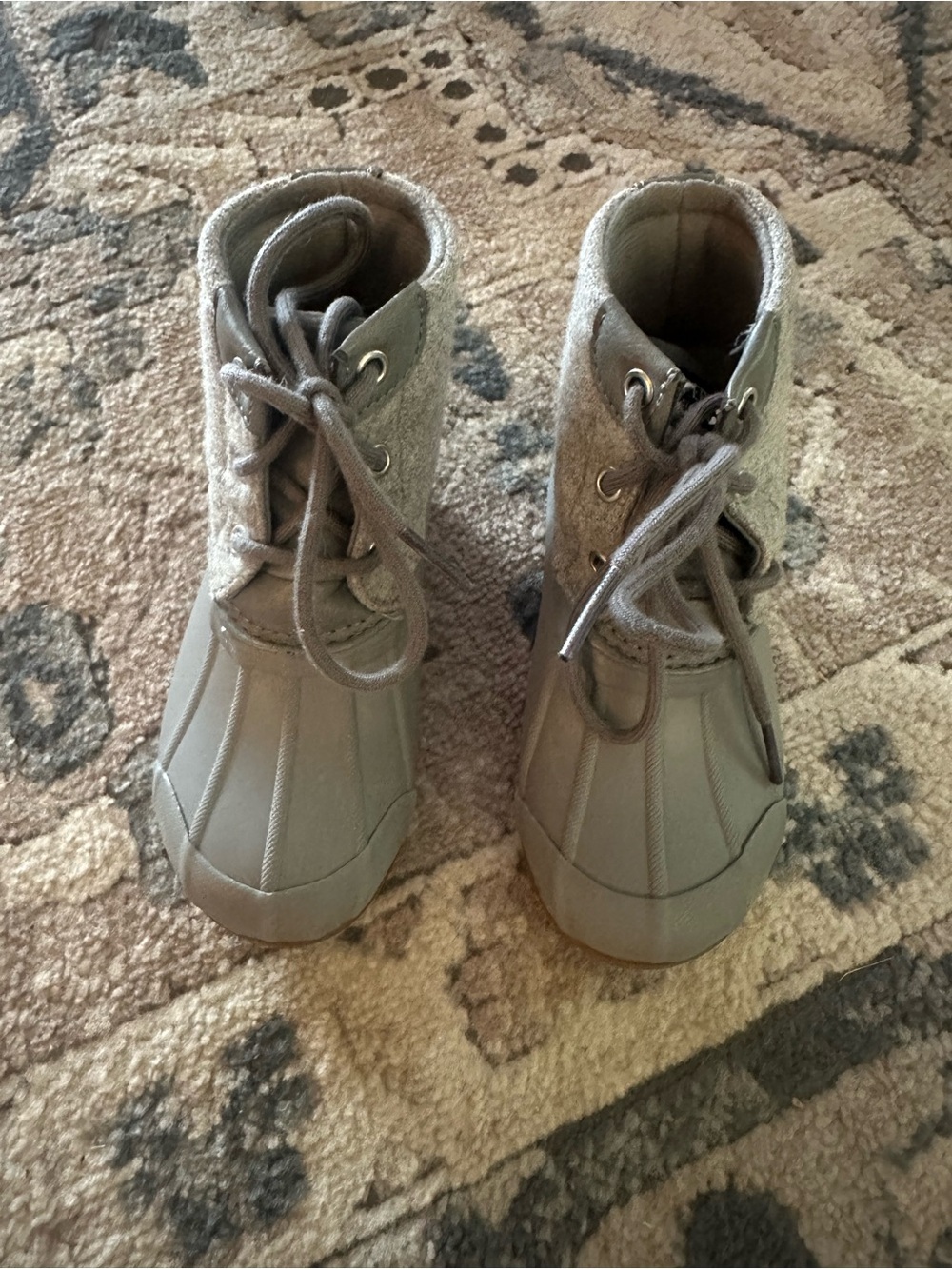 Toddler Sperry boots size 9